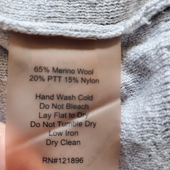 Title Nine Women Blue and Green Turtleneck Half Zip Wool Blend Sporty Sweater. - Picture 8 of 8